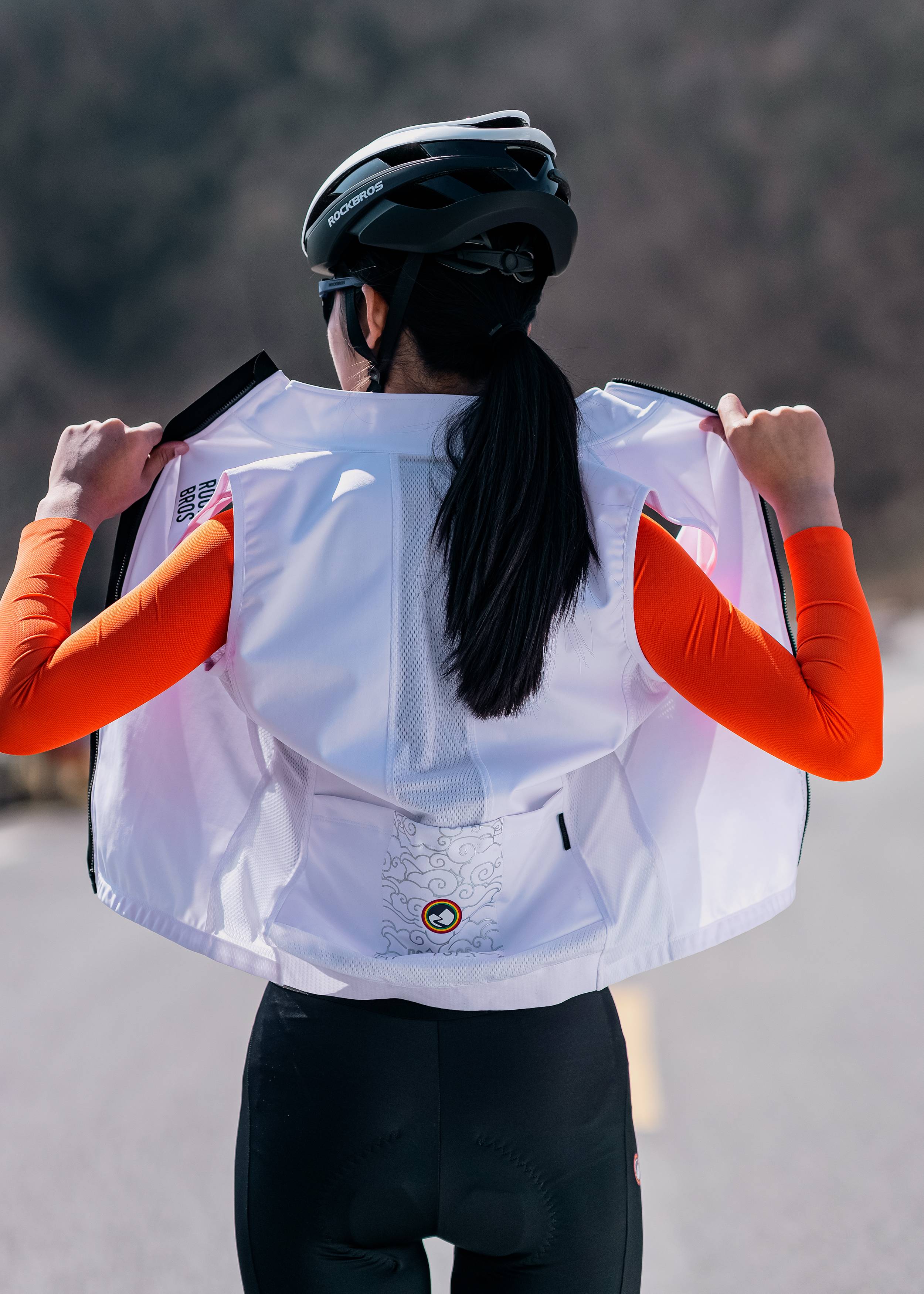 ROCKBROS Road-to-Sky Wind Proof Warm Cycling Gilets - Image 9